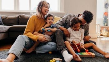 الثقة الأبوية: أربع خطوات عملية لبناء أساس الأمان في شخصية طفلك