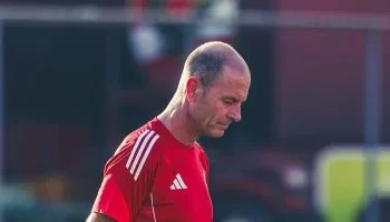 توجه فوري للدنماركي توروب: مدرب الأهلي الجديد يطلب تقريراً شاملاً عن منافسي السوبر المصري