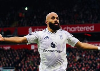 مبيومو يدخل التاريخ بأسرع هدف في قمة ليفربول ومانشستر يونايتد خلال 62 ثانية