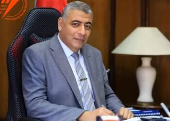 عودة المفصولين من الخدمة وتخفيف الجزاءات بشركة الإسكندرية لتوزيع الكهرباء