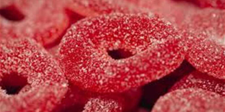 “كاندي” صحي لأطفالك: طريقة سهلة لعمل حلوى طبيعية وآمنة بالمنزل