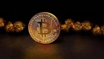 بتكوين تتراجع إلى 102,775 دولار.. والعملات البديلة تستفيد من إنهاء الإغلاق الأمريكي