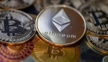 تراجع جماعي في سوق العملات المشفرة: بتكوين تنخفض إلى 103,344 دولار