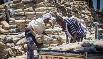 استقرار سعر الأسمنت بعد زيادة 200 جنيه.. الطن يسجل 3820 جنيهاً تسليم أرض المصنع