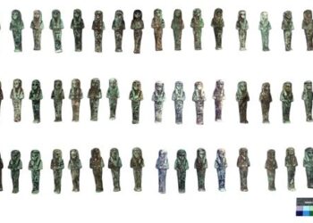 الكشف عن 225 تمثالًا من الأوشابتي الخاصة بالملك شوشنق الثالث بمنطقة صان الحجر الأثرية