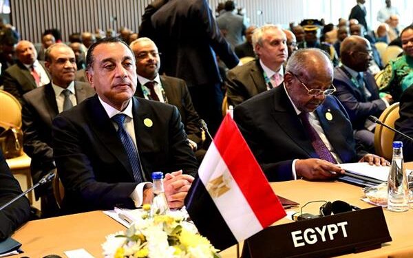 رئيس الوزراء يشارك بالجلسة الافتتاحية في القمة السابعة بين الاتحادين الأفريقي والأوروبي بأنجولا