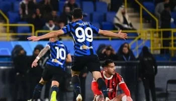 ديربي الغضب.. إنتر ميلان يستضيف جاره ميلان الليلة في قمة الجولة 12 بالدوري الإيطالي