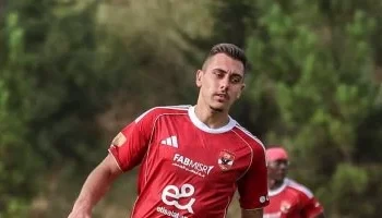 الأهلي يدرس رحيل جراديشار في يناير لضم مهاجم أجنبي “سوبر”