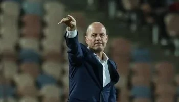 الأهلي يؤجل جلسة توروب لمناقشة الراحلين وصفقات يناير.. ومصير أشرف داري معلق