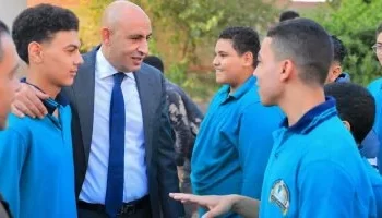 مفاجأة “التعليم” بالدقهلية: الوزير يتفقد مدارس السنبلاوين والمنصورة ويوجه الطلاب بأهمية “البرمجة والتاريخ”