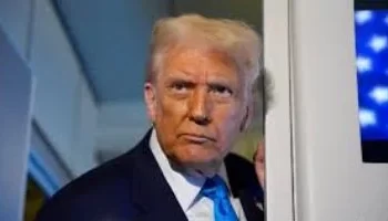 دونالد ترامب يهاجم مراسلة بحدة خلال سجال حول ملفات جيفري إبستين