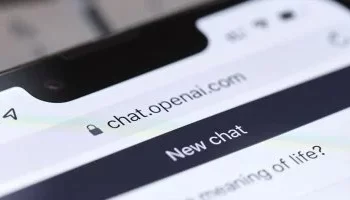اتهامات خطيرة لـ ChatGPT: دعاوى قضائية في كاليفورنيا تتهم المنصة بالمساهمة في انتحار مستخدمين