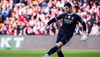 غياب كورتوا عن ريال مدريد أمام أوليمبياكوس وتوتر الأجواء داخل الفريق