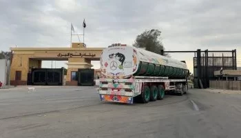 الهلال الأحمر المصري يطلق القافلة الـ 72 “زاد العزة” محملة بـ 2000 طن دقيق ومساعدات طبية لغزة