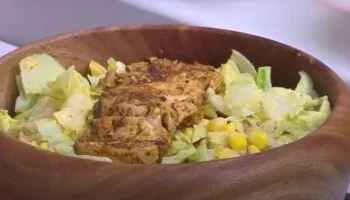 طريقة عمل سلطة الدجاج بالزبادي (على طريقة الشيف عمر إسماعيل)