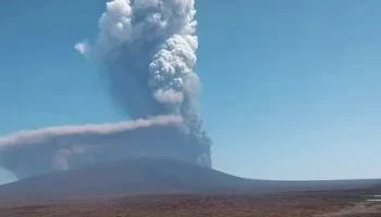ثوران بركان هايلي غوبي في إثيوبيا بعد 12 ألف عام وانتشار رماده عبر مناطق واسعة