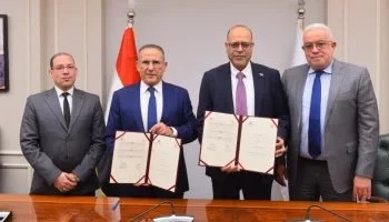 العمل والغرف السياحية توقعان بروتوكولاً لتنظيم أوضاع العمالة الأجنبية وميكنة تصاريح العمل