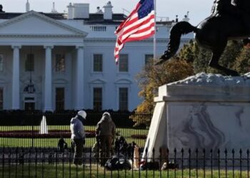 وسائل إعلام: إطلاق نار على عنصرين من الحرس الوطني قرب البيت الأبيض