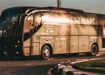 دوري أبطال أفريقيا.. حافلة الأهلي تصل استاد القاهرة لمواجهة شبيبة القبائل