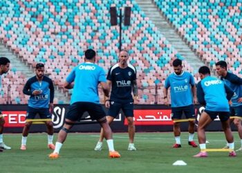 السوبر المصري.. رابطة الأندية الإماراتية تحضر مران الزمالك