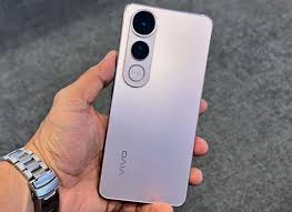 هاتف Vivo V50 Lite الجديد.. المواصفات والسعر