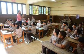 موعد وطريقة صرف حافز التدريس للمعلمين 2025.. تفاصيل