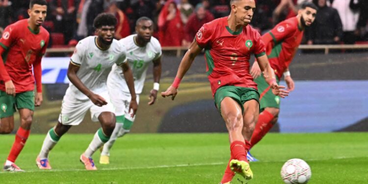 كأس أمم أفريقيا.. شوط أول سلبي بين منتخب المغرب وجزر القمر