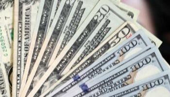 أسعار العملات الأجنبية والعربية في مصر اليوم الأربعاء 17 ديسمبر 2025