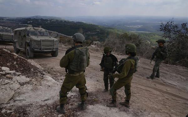 جيش الاحتلال الإسرائيلي يصدر تحذيرًا لسكان جنوب لبنان قبل استهداف مواقع لـ”حزب الله”