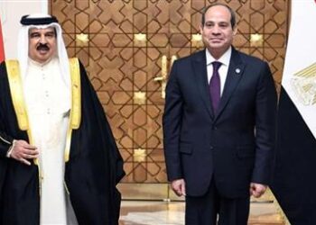 الرئيس السيسي وملك البحرين يشددان على ضرورة التنفيذ الكامل لاتفاق وقف الحرب في غزة