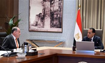 مدبولي يلتقي رئيس مجلس إدارة شركة “بلومبرج جرين” لبحث إقامة شراكات في الأمن الغذائي