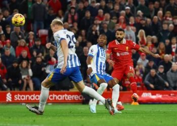 الدوري الإنجليزي.. محمد صلاح على دكة بدلاء ليفربول أمام برايتون