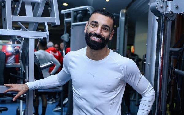 محمد صلاح يشارك في مران منتخب مصر قبل السفر إلى المغرب