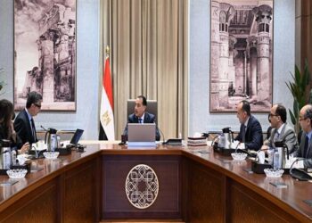 رئيس الوزراء يتابع مع وزير التموين مستجدات ملف تطوير منظومة الدعم