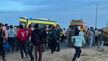 مصرع شاب وإصابة آخر في حادث تصادم قطار بمزلقان السيل الجديد بأسوان