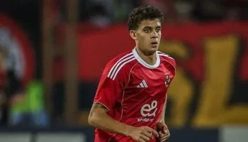 حلم برشلونة يراود “جوهرة” الأهلي: حمزة عبد الكريم يضغط للرحيل في يناير