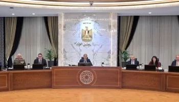 اجتماع الحكومة في العاصمة الإدارية.. مدبولي يثني على “إيديكس” ويوجه ببدء حزمة “التسهيلات الضريبية الثانية”