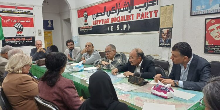 لجنة الدفاع عن سجناء الرأي تعقد اجتماعها وتطالب بالإفراج عن المحبوسين