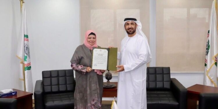 تكريم شيخة الجفيري في مقر البرلمان العربي بالقاهرة