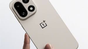 هاتف OnePlus 15R.. المواصفات والسعر وأبرز المميزات