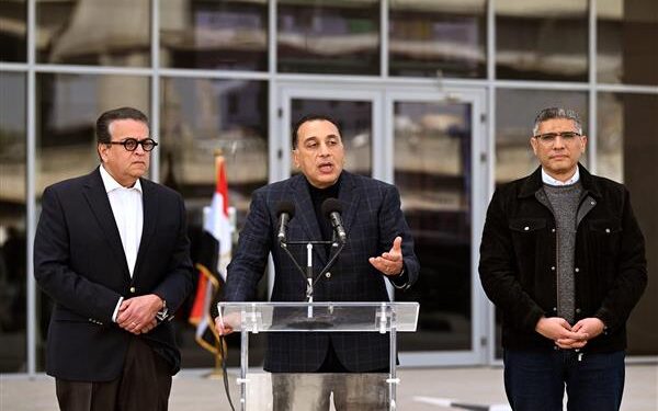 رئيس الوزراء: التكلفة الاستثمارية للمشروعات الصحية الخمسة التي تم تفقدها اليوم تتجاوز 25 مليار جنيه