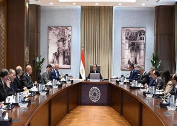 رئيس الوزراء يتابع مستجدات خطط النهوض بشركات السكر التابعة لـ«التموين»