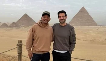 ويل سميث “عاشق لمصر”: من عظمة الأهرامات إلى الرقص على “مكسرات” أحمد سعد
