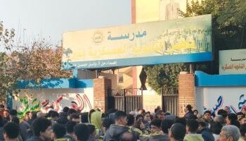 رغم إجراءات التفتيش.. تداول “أجزاء” من امتحانات الإعدادية والوزارة تلاحق “أدمن” صفحات الغش