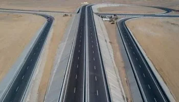 غلق كلي بمحور الشهيد بالقاهرة 72 ساعة بسبب إصلاح خط مياه.. وتحديد طرق بديلة