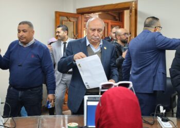 أحمد عثمان يتقدم بأوراق ترشحه على مقعد نقيب المهندسين بانتخابات التجديد النصفي 2026 