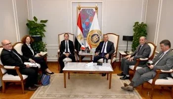 مصر وفرنسا تتقدمان في مشروعات النقل: مجمع أليستوم في برج العرب والبدء الفعلي للخط السادس للمترو