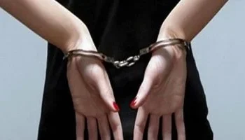 السجن عامًا مع إيقاف التنفيذ لربة منزل أدينت بالتعدي على ابنتها حتى الوفاة في قنا