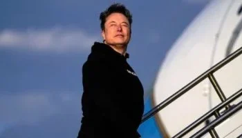 إيلون ماسك: روبوتات «أوبتيموس» قد تصبح أول «آلة فون نيومان» وتبني حضارة مستقلة خارج الأرض