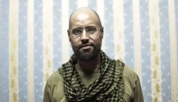 عائلة القذافي تعلن دفن سيف الإسلام غدًا في بني وليد بعد رفض الزنتان